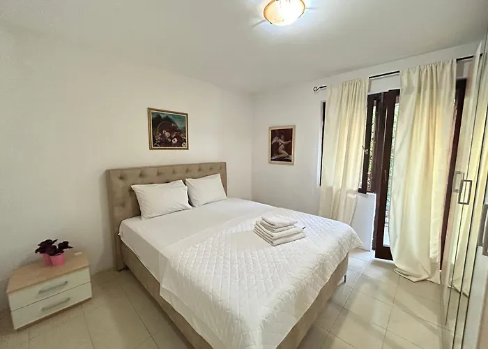 Apartment House Pravilovic