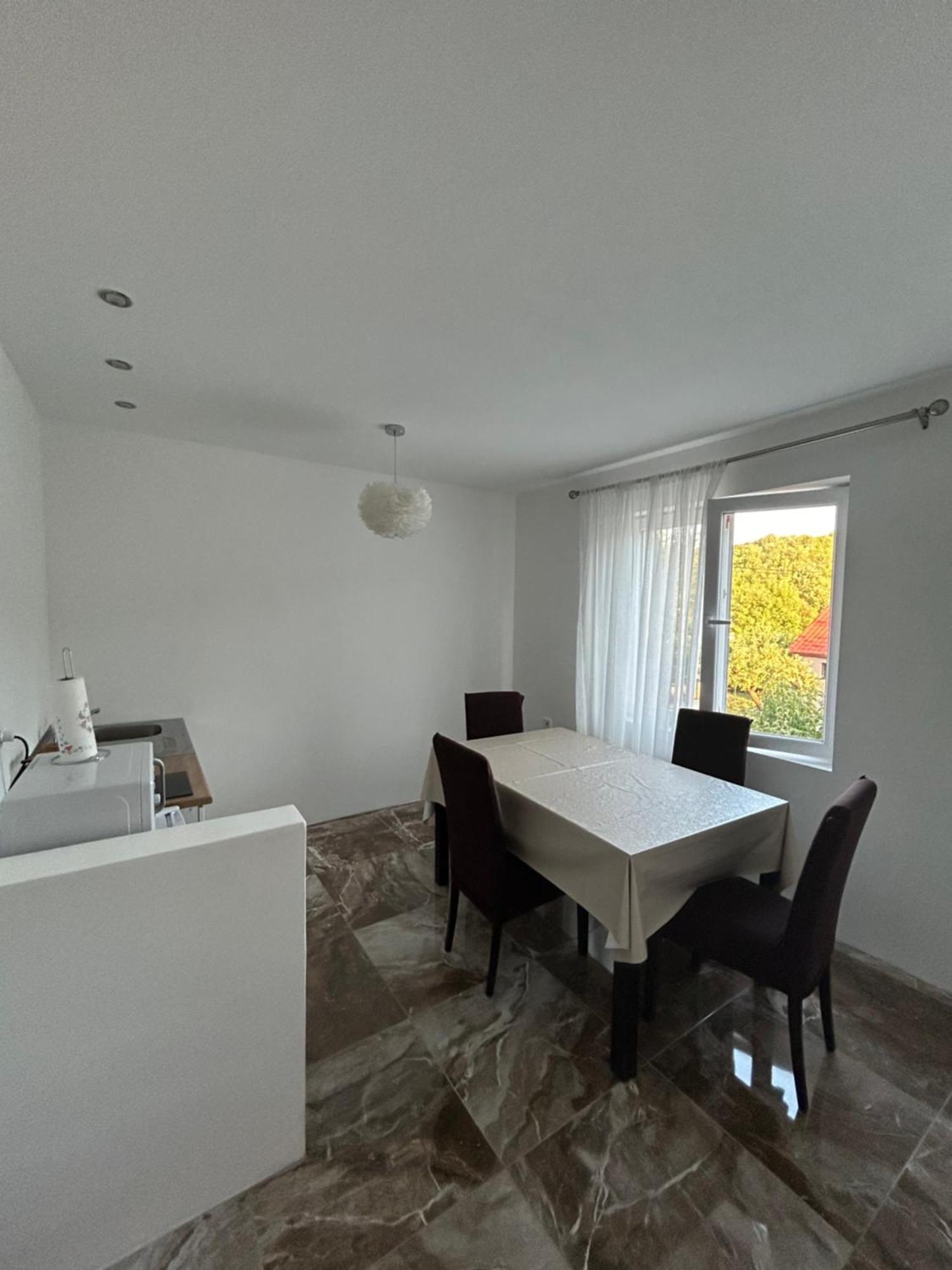 Apartment House Pravilovic Cetinje