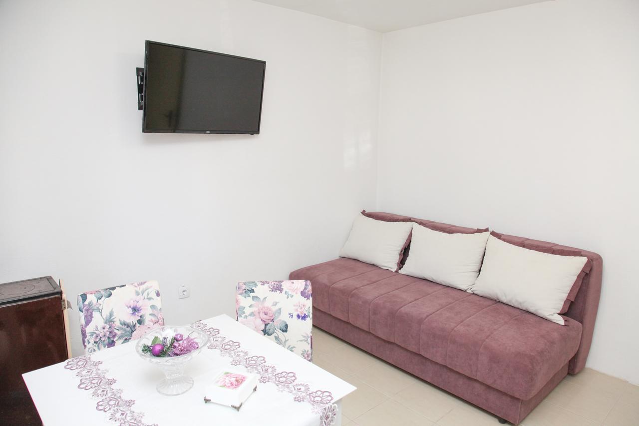 Apartment House Pravilovic *